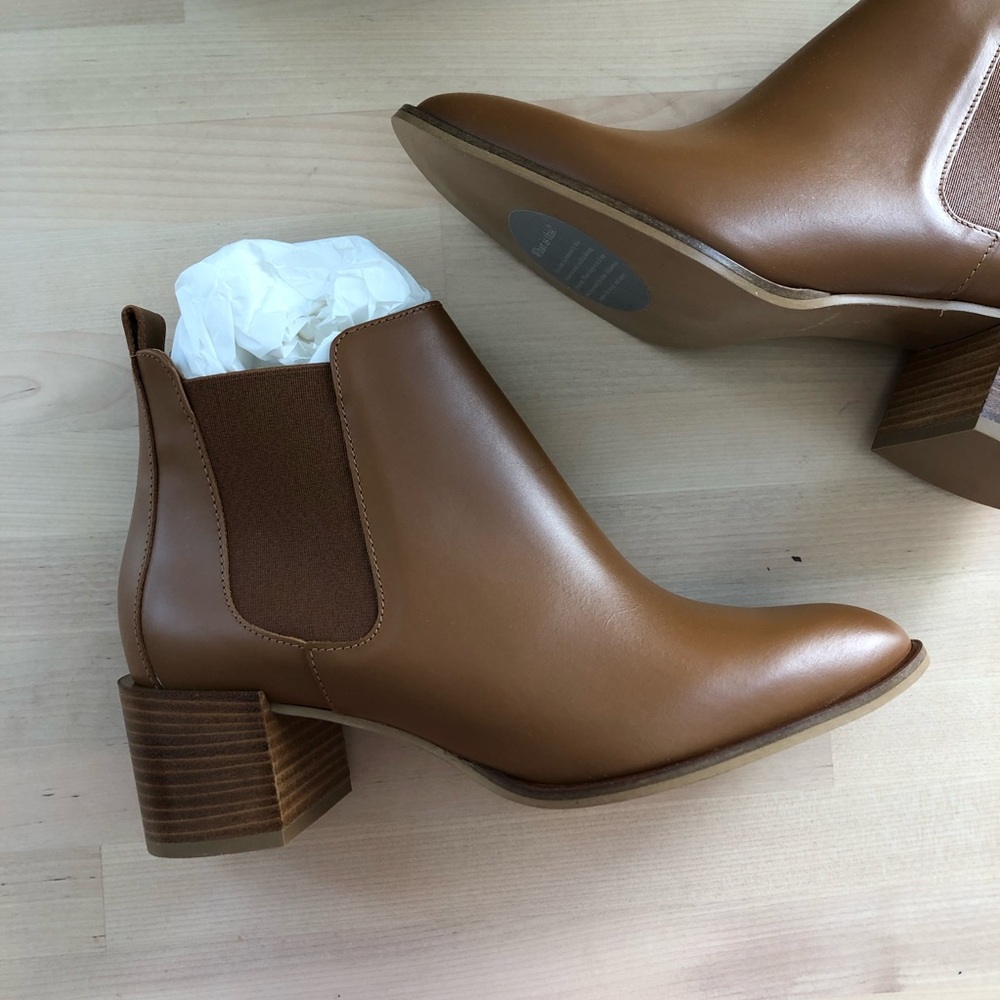 Everlane Heel Boot in beige (brand new!)